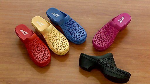 dansko summer shoes