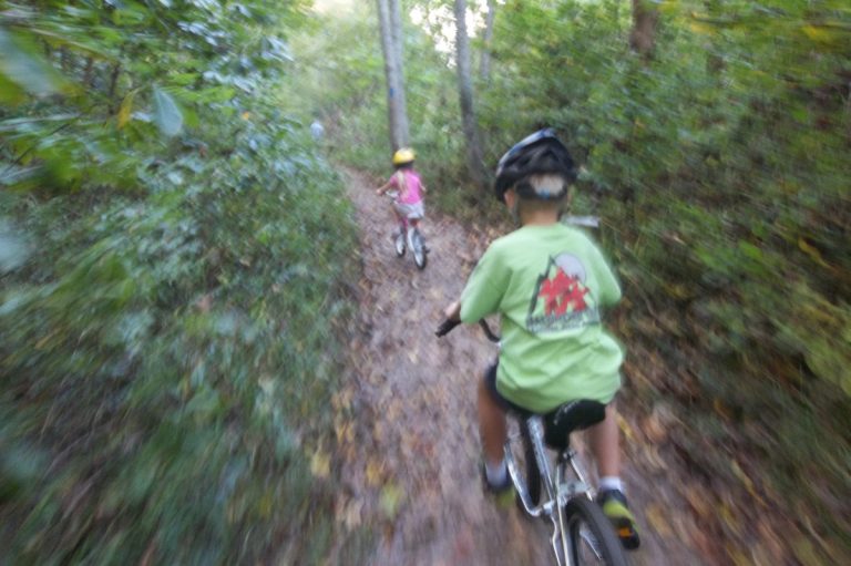 Teaching Kids Mountain Biking: Advice From Highly-Experienced Parents