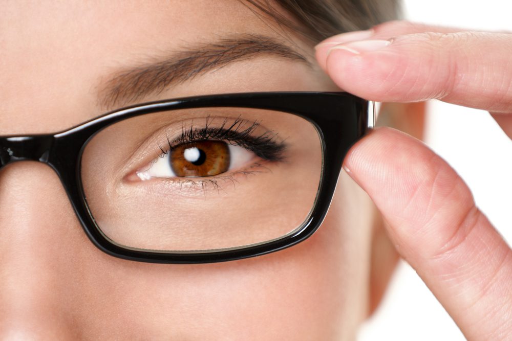 4 Questions To Ask When You Buy Eyeglasses Online - The Fashionable ...