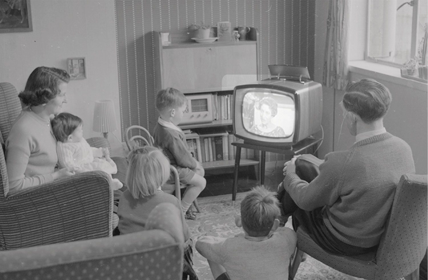 3 Measures To Save Money On Home Entertainment Services