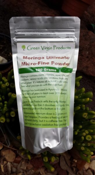 green moringa powder