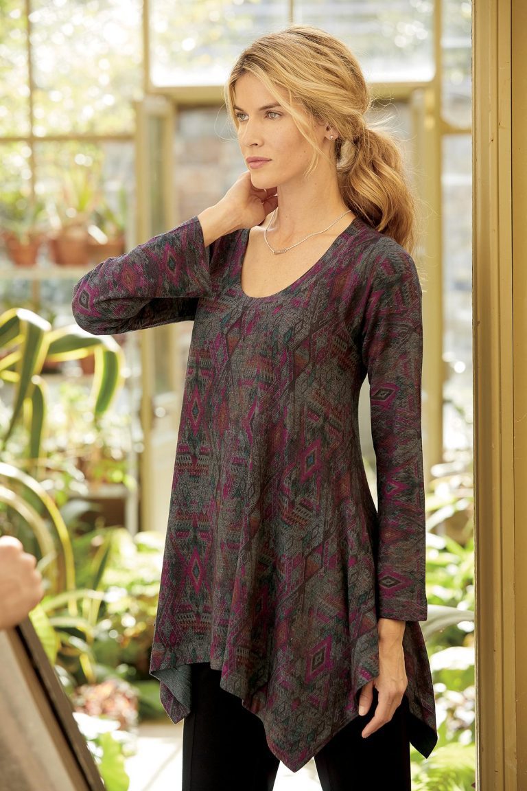 Winter Fashion: Marsala Diamond Print Knit Tunic