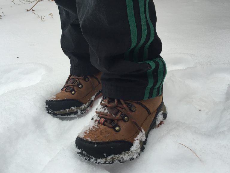 Boys Winter Must-Have: KHOMBU Jason Hiking Boots