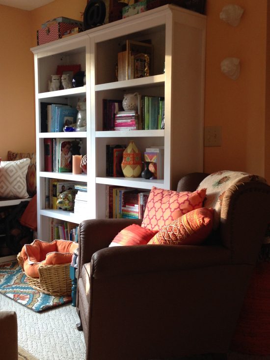 Mixing Up Your Interiors: Colors, Textiles, and Metals