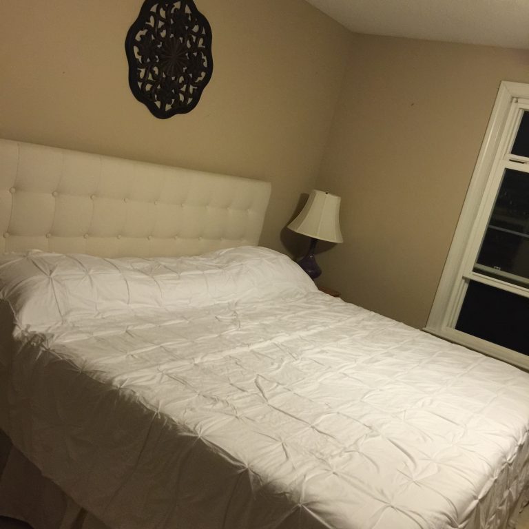 Fast Ways to Make Your Bedroom More Relaxing