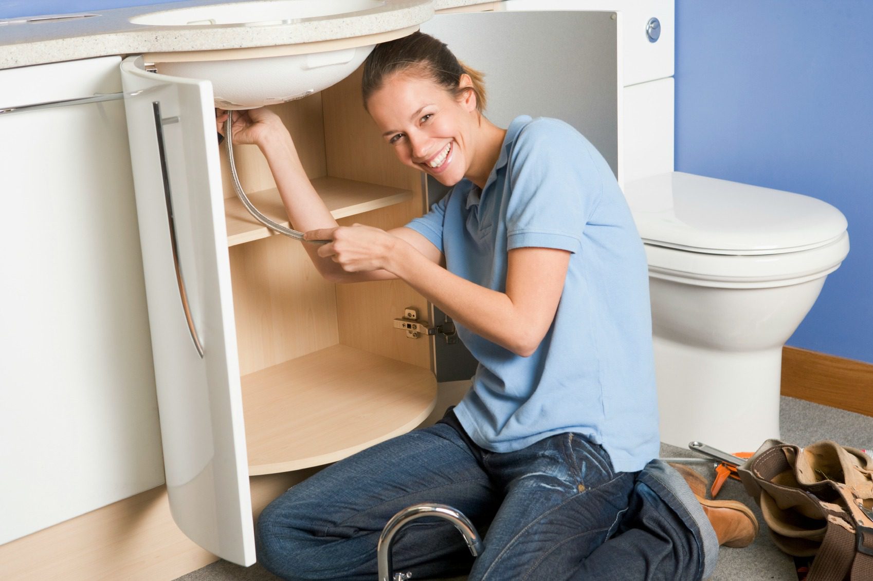 Handy Housewife: How to Deal When Your House Is Out of Control