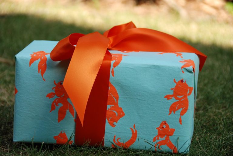Avoiding a Gift-Giving Faux Pas: Finding the Perfect Present