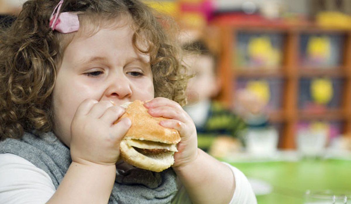 How Parents Can Help Children Battle Obesity