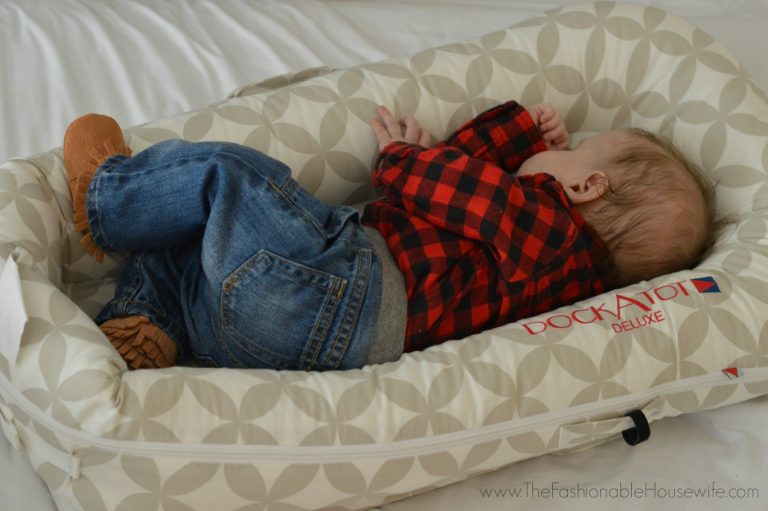 3 Reasons You Need The DockATot Baby Lounger