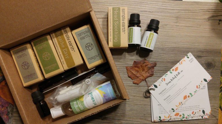 Gift Idea: Simply Earth Essential Oil Subscription Boxes