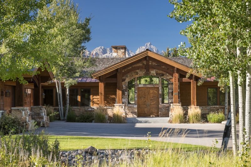 Luxury Cabin Living: The Ultimate Jackson Hole Experience